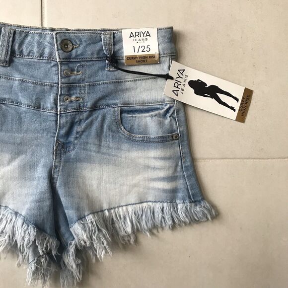 Ariya Jeans Denim Shorts Cut Off Frayed Curvy High Rise Distressed - Picture 4 of 7
